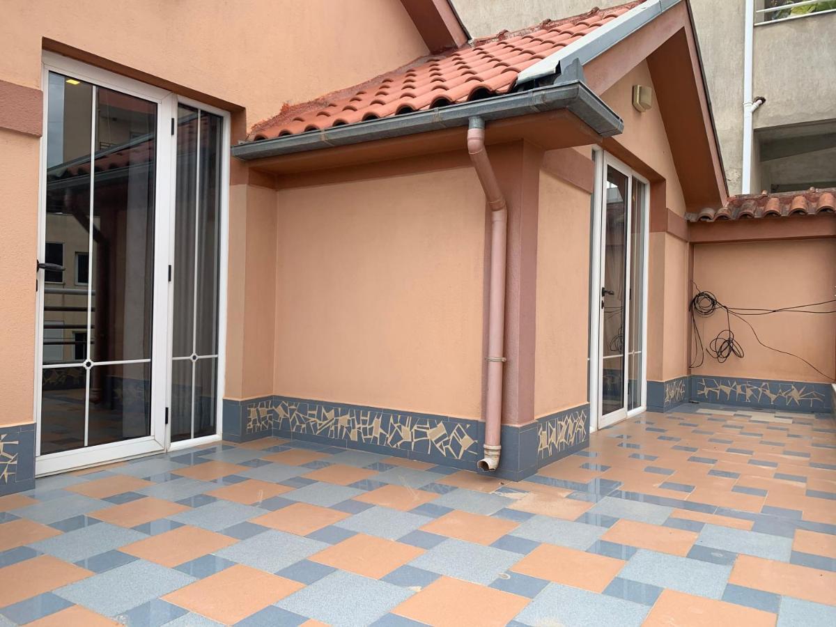 Vila Topciu Pogradec Exteriör bild