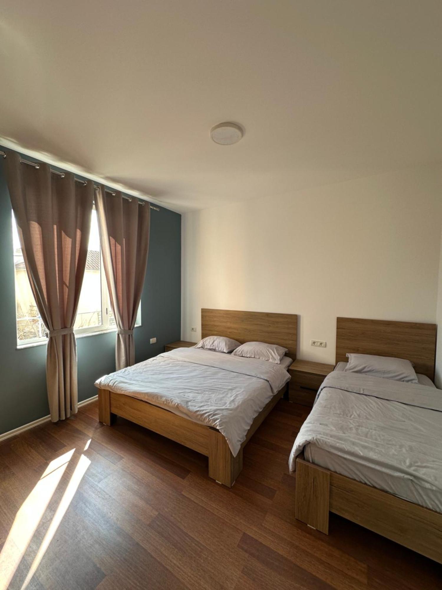 Vila Topciu Pogradec Exteriör bild