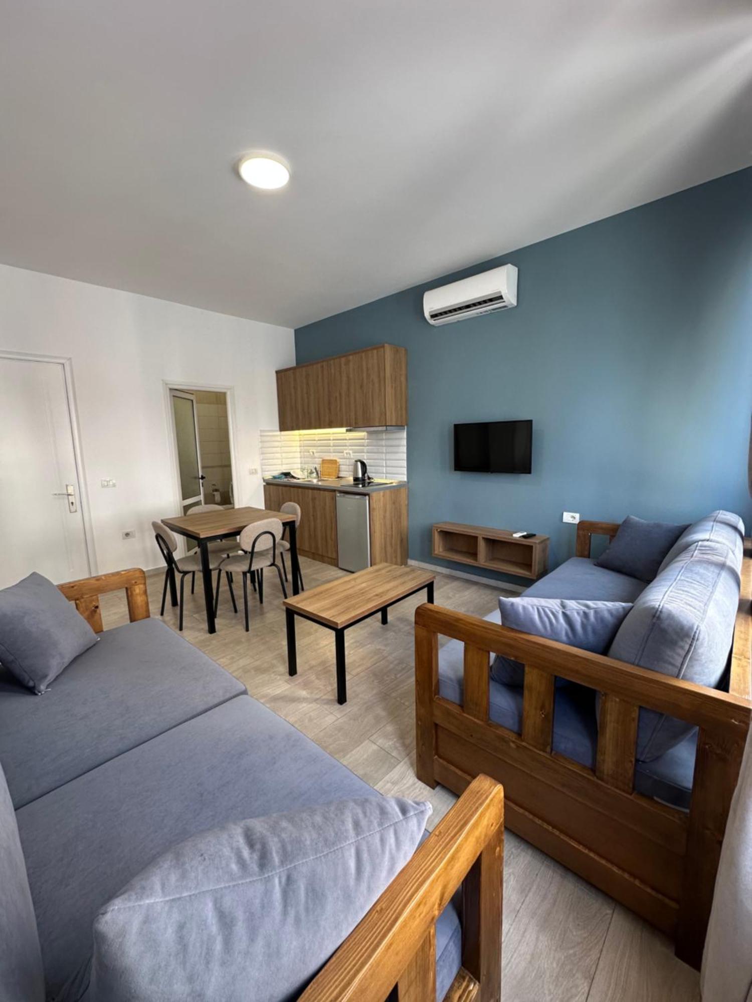 Vila Topciu Pogradec Exteriör bild